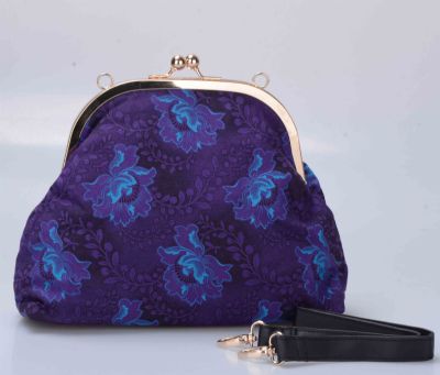 Small Clip Clutch Purse with Handle